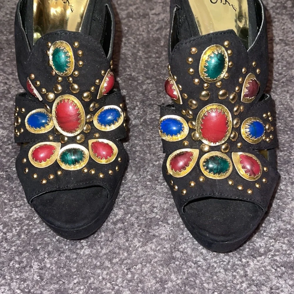 Black velvety jewel stone heels - Picture 2 of 6